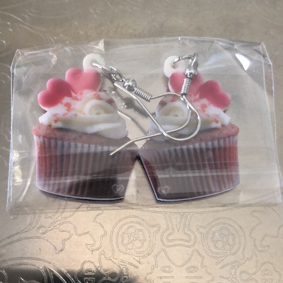 Sweetheart Cupcake Acrylic Hang Earrings - Picture 7 of 12